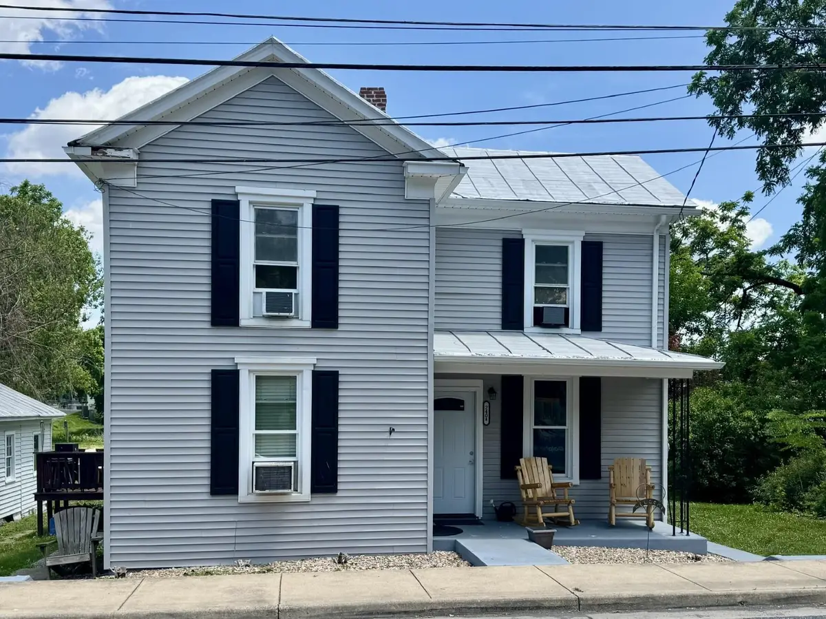 240 High St, Dayton, VA 22821 - #1