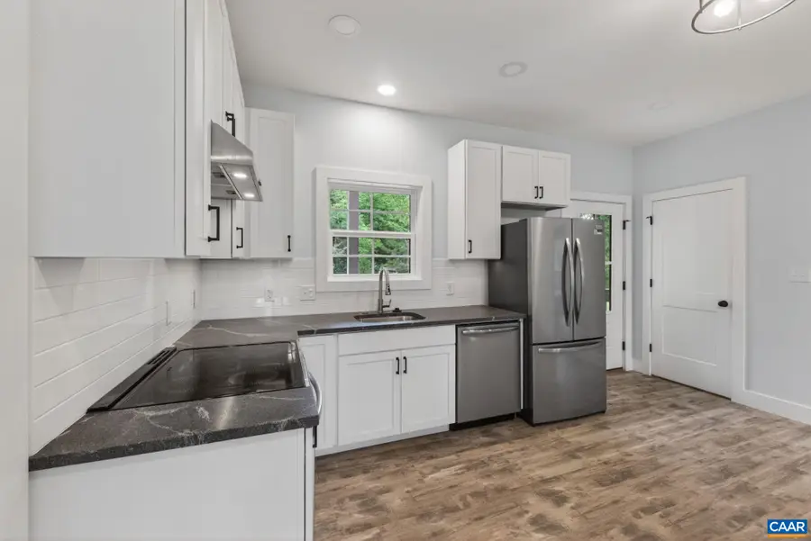 224 Turkey Ridge Rd, Charlottesville, VA 22903 - #2