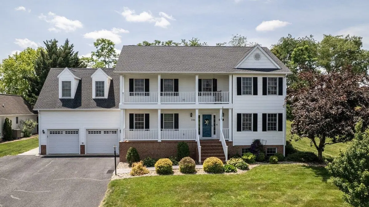 245 Northview Dr, Dayton, VA 22821 - #1