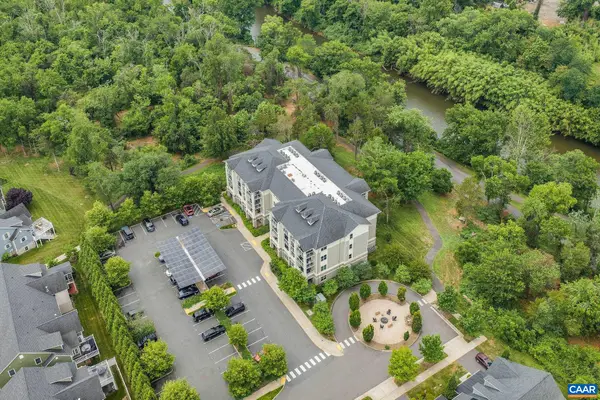 1425 Trailside Ct, Charlottesville, VA 22911