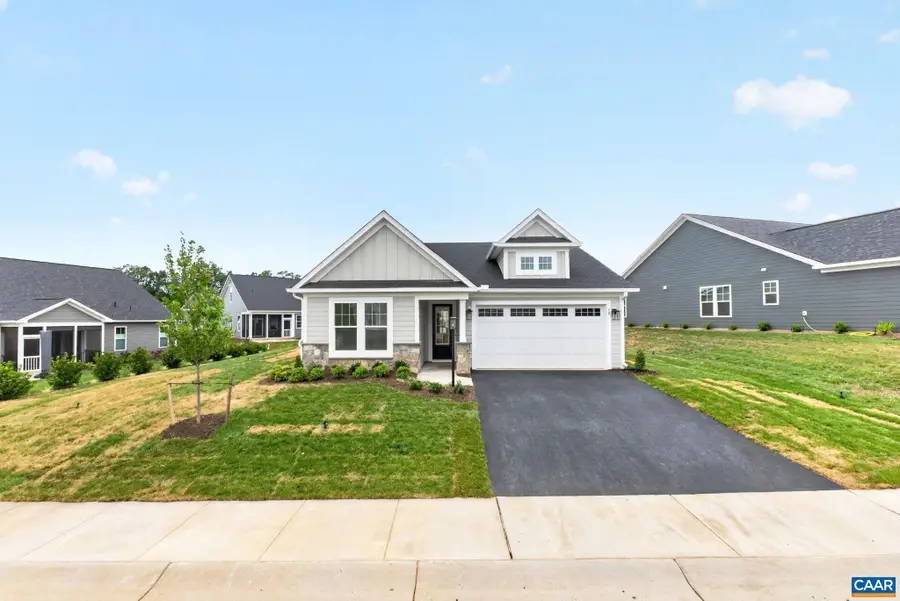 64 Springdale Rd, Waynesboro, VA 22980 - #2
