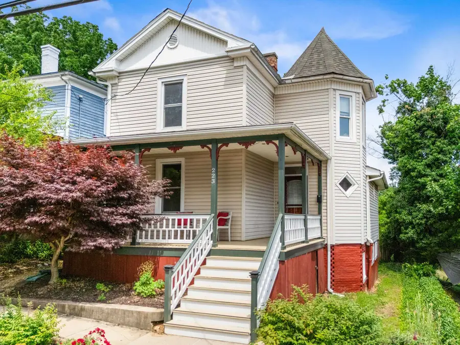 223 Madison Pl N, Staunton, VA 24401 - #2