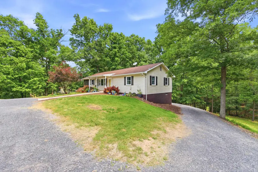 356 White Oak Ln, New Market, VA 22844 - #2