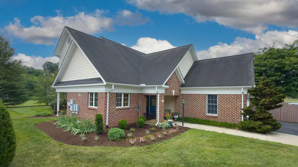 22 Haven Oak Ct, Lexington, VA 24450 - #1