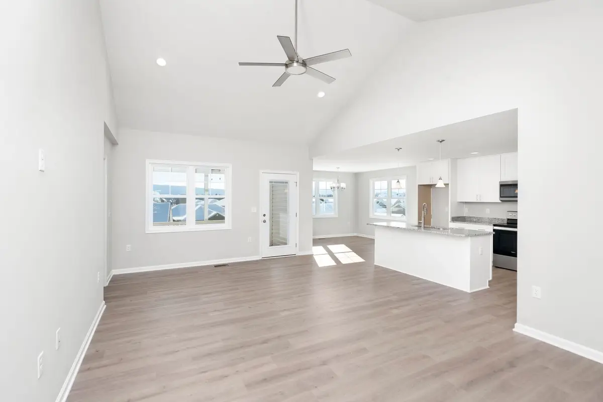 305 Ridge Crest Ter, Waynesboro, VA 22980 - #1