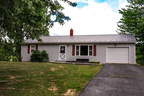 3592 Old Greenville Rd, Staunton, VA 24401