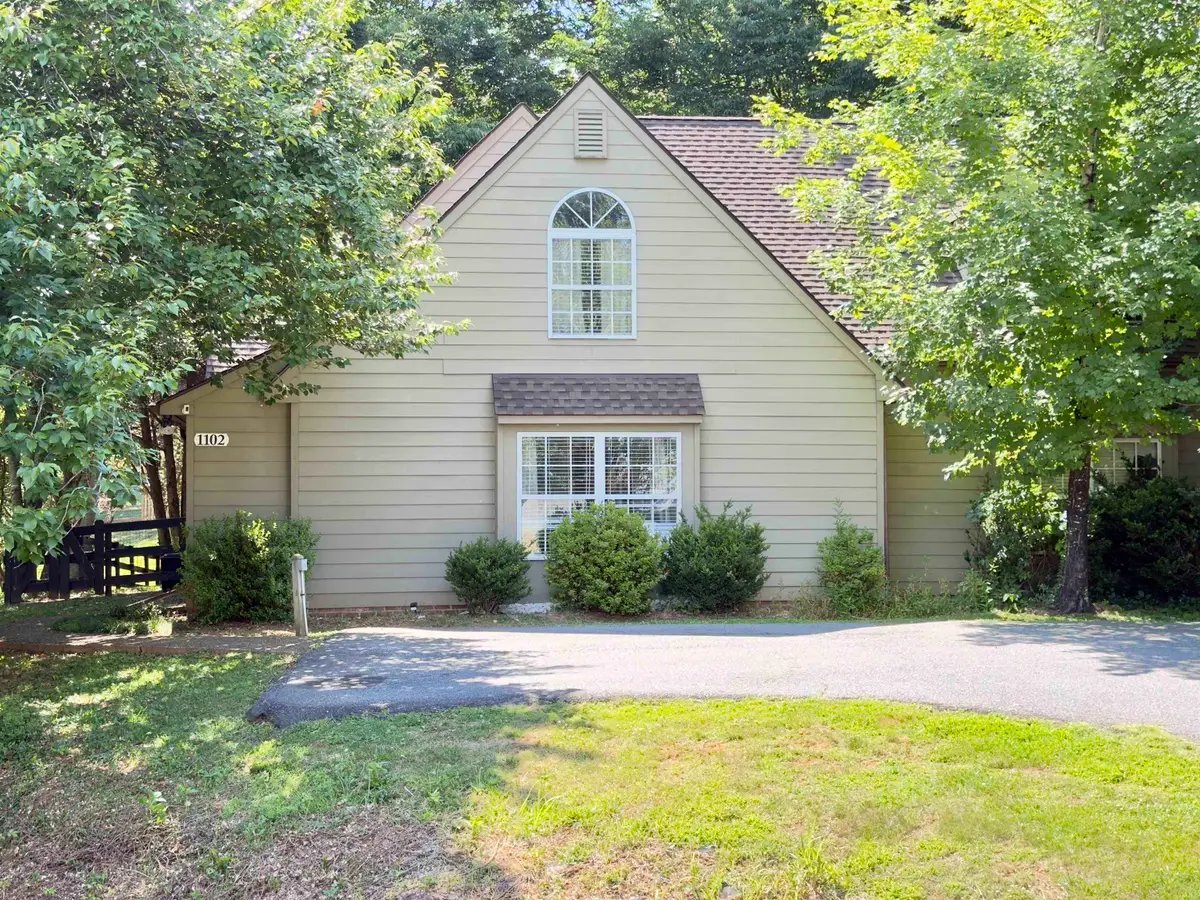 1102 Amber Ridge Rd, Charlottesville, VA 22901 - #1