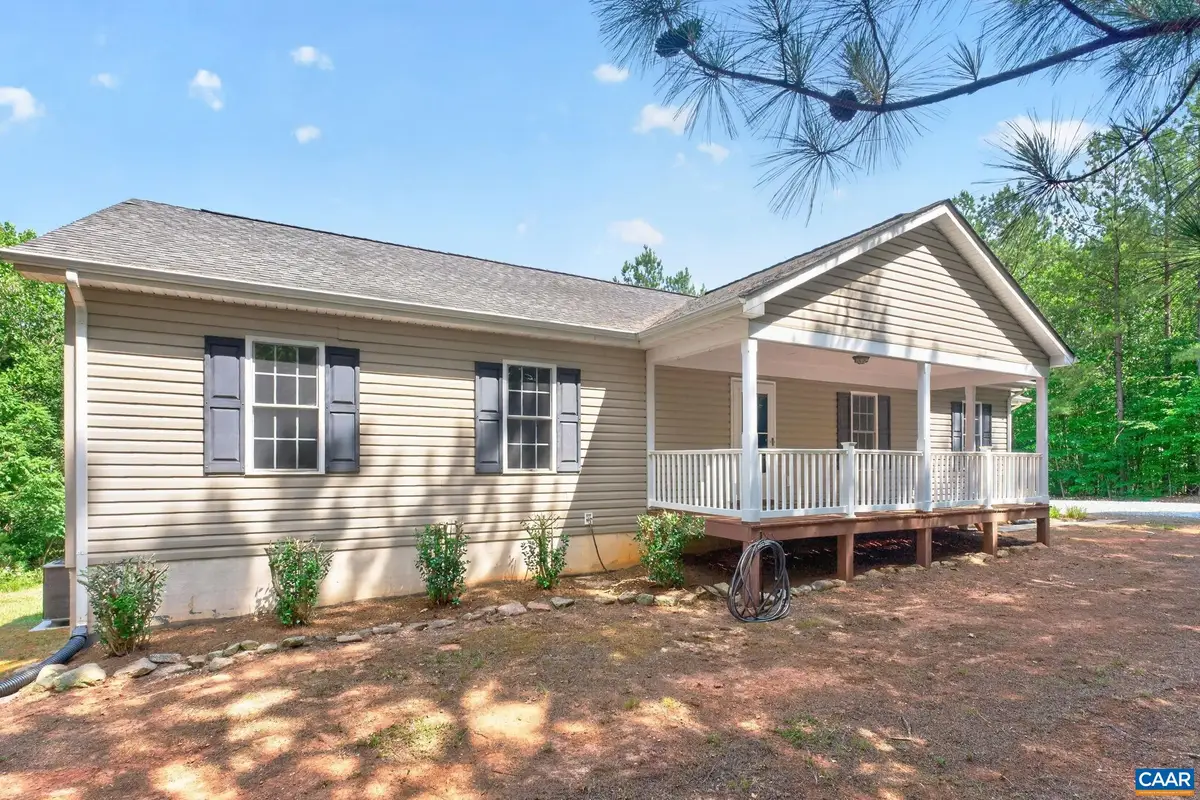 38 Butler Ln, Scottsville, VA 24590 - #1