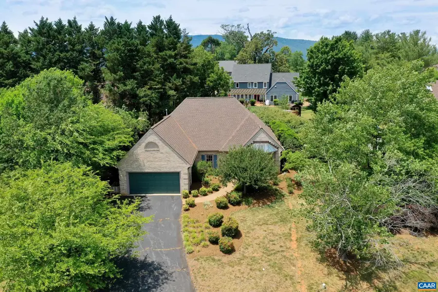 1130 Highlands Dr, Charlottesville, VA 22901 - #2