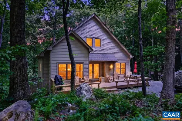1300 Blue Ridge Dr, Wintergreen Resort, VA 22967