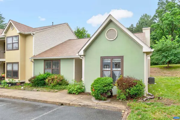 598 Pebblecreek Ct, Charlottesville, VA 22901