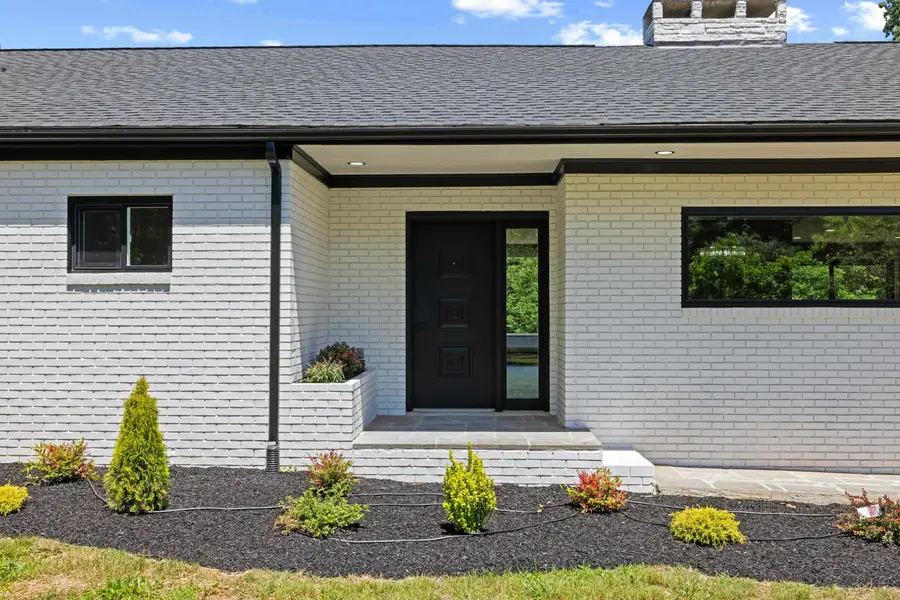 938 Ladd Rd, Waynesboro, VA 22980 - #3