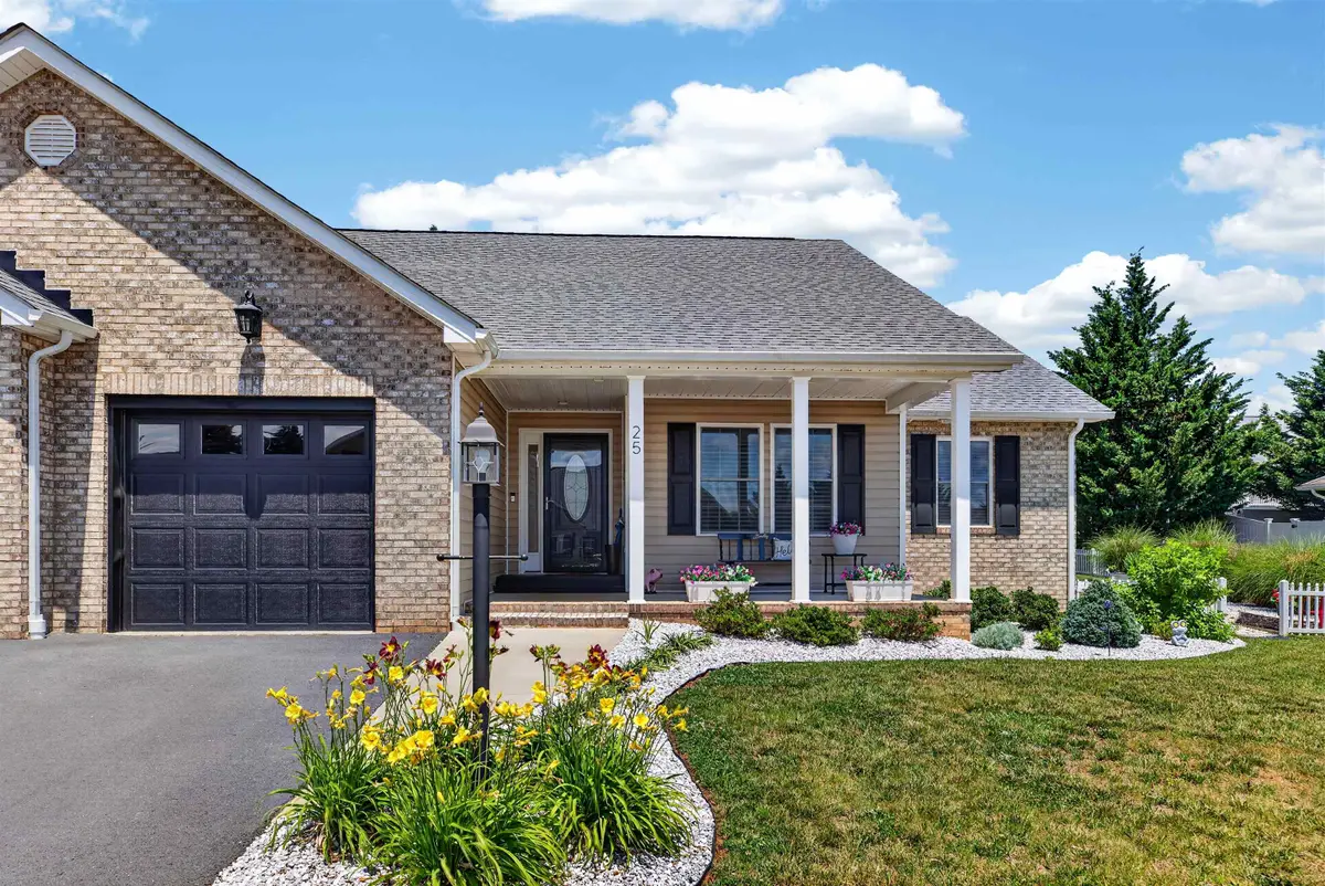 25 Meriwether Cir, Stuarts Draft, VA 24477 - #1