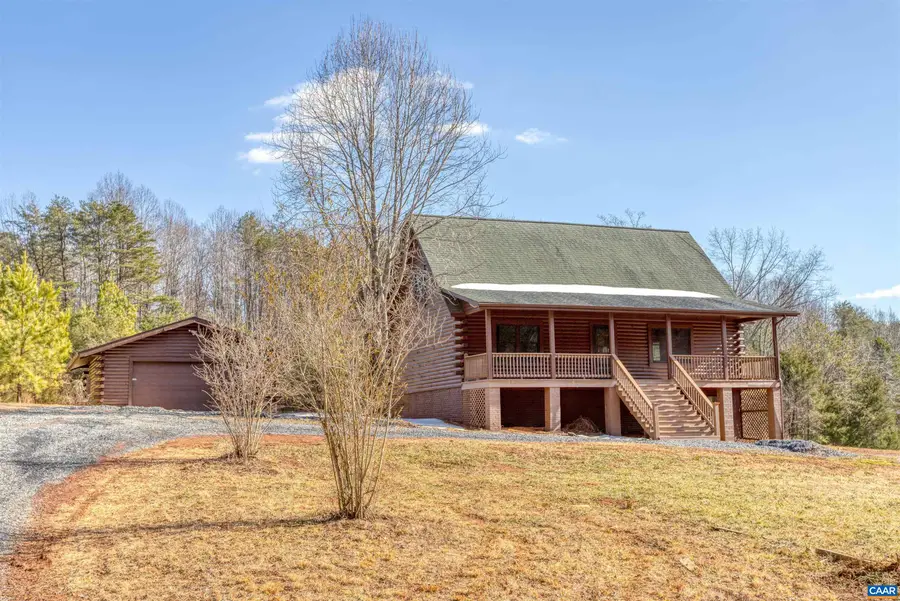 2911 James River Rd, Howardsville, VA 24562 - #3