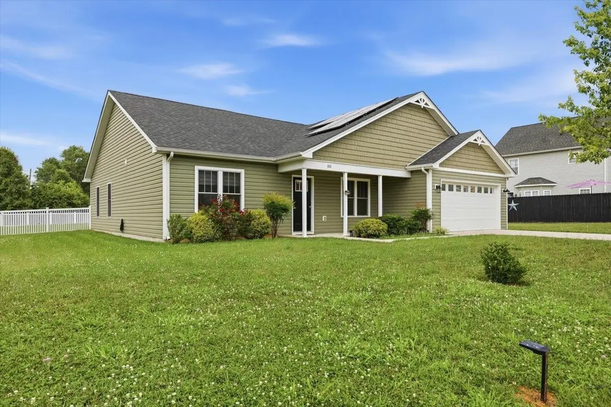 101 Evershire St, Waynesboro, VA 22980 - #1