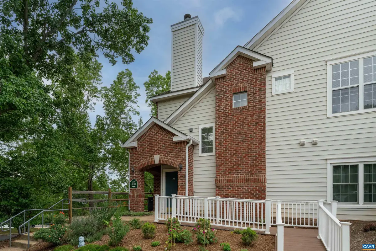 1055 Weybridge Ct, Charlottesville, VA 22911 - #1