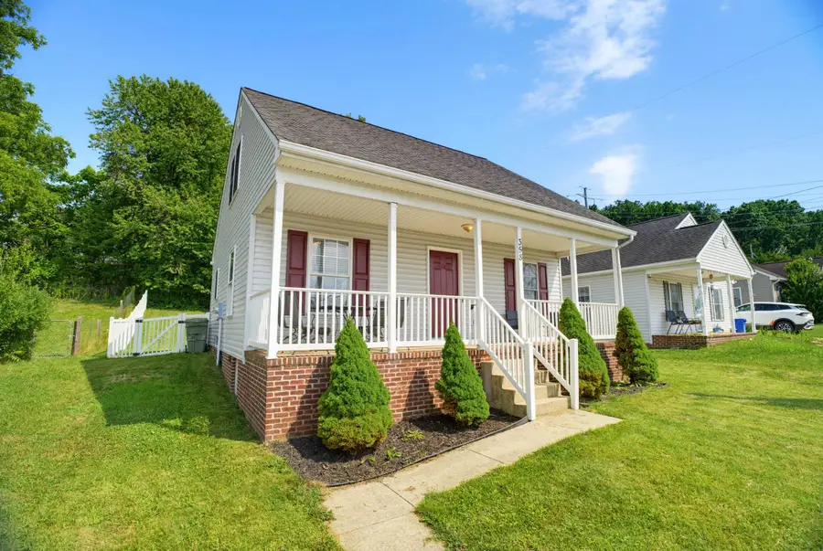 358 Delphine Ave S, Waynesboro, VA 22980 - #2