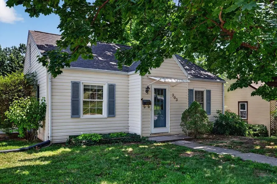 303 Grubert Ave, Staunton, VA 24401 - #2