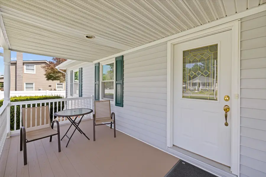 124 Hodge St, Stuarts Draft, VA 24477 - #3