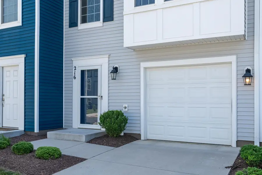 216 Willowshire Ct, Waynesboro, VA 22980 - #2