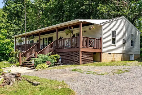4695 East Side Hwy, Grottoes, VA 24441