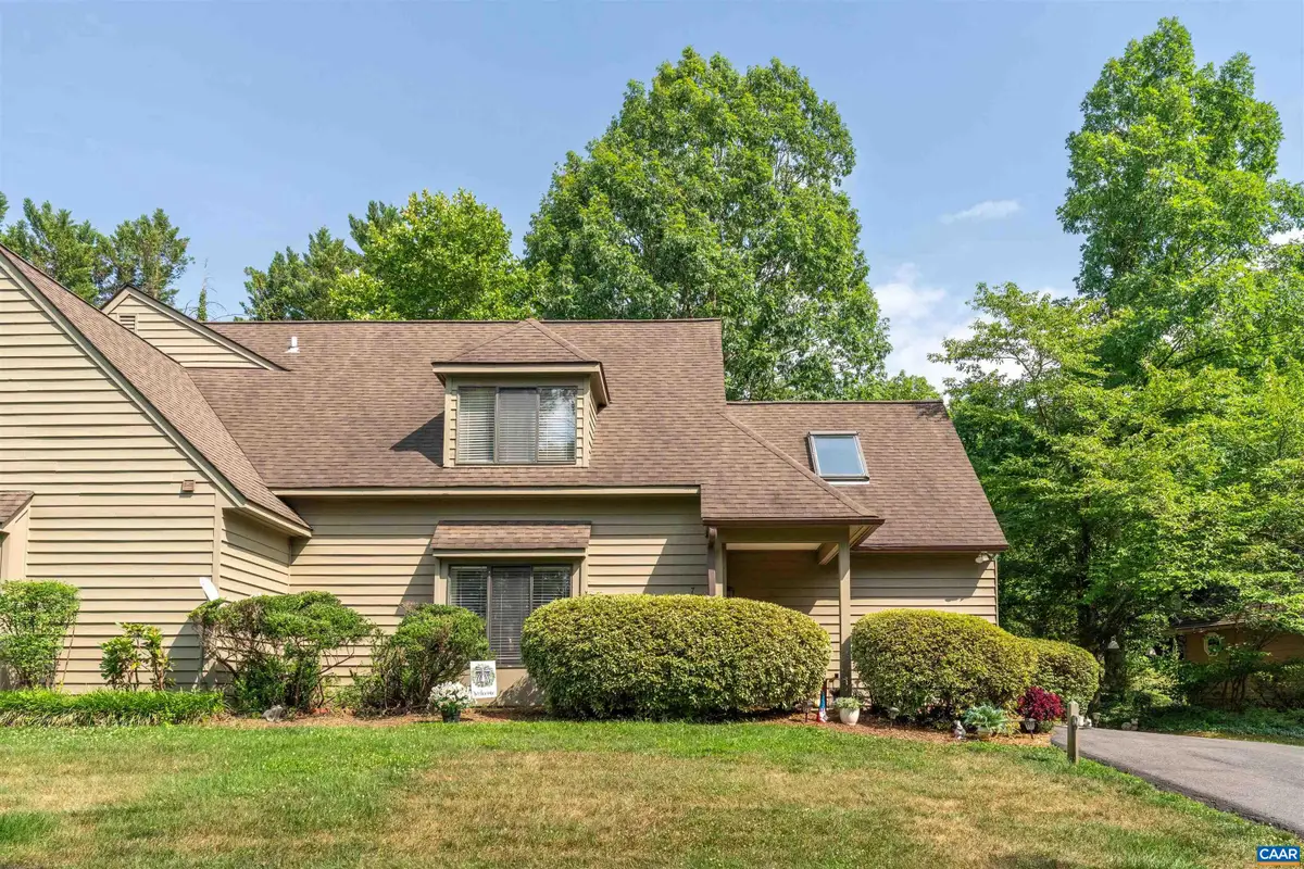 7 Ridgeview Cir, Charlottesville, VA 22902 - #1