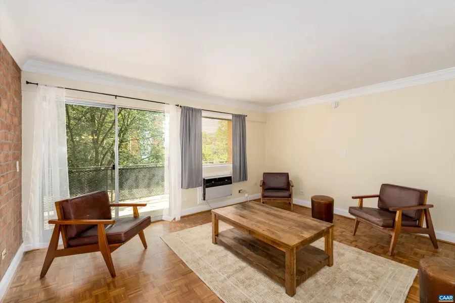 1800 Jefferson Park Ave, Charlottesville, VA 22903 - #3