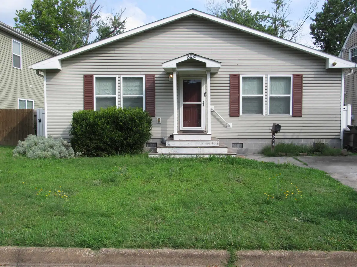 624 Augusta St, Hampton, VA 23669 - #1