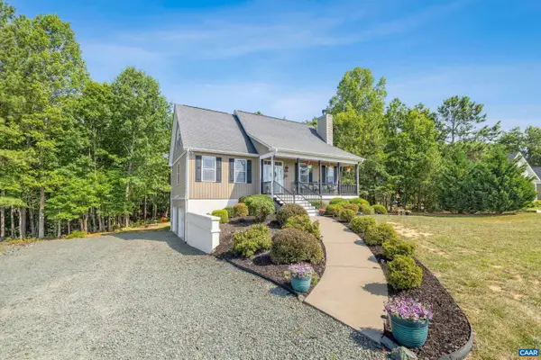 306 Rosewood Dr, Scottsville, VA 24590