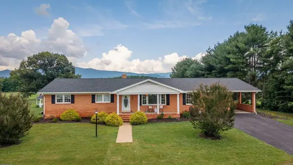 3604 Waverly Heights, Elkton, VA 22827