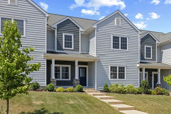99 Whispering Oaks Dr, Staunton, VA 24401