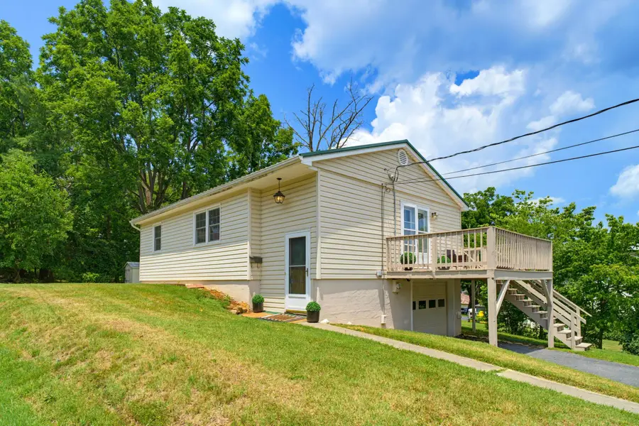 112 Bellview St, Staunton, VA 24401 - #2