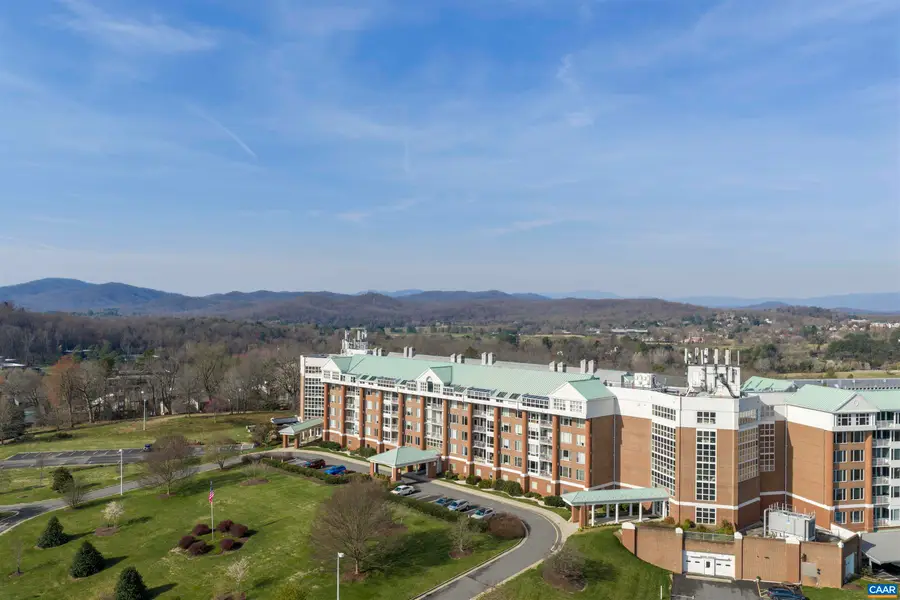 500 Crestwood Dr, Charlottesville, VA 22903 - #2