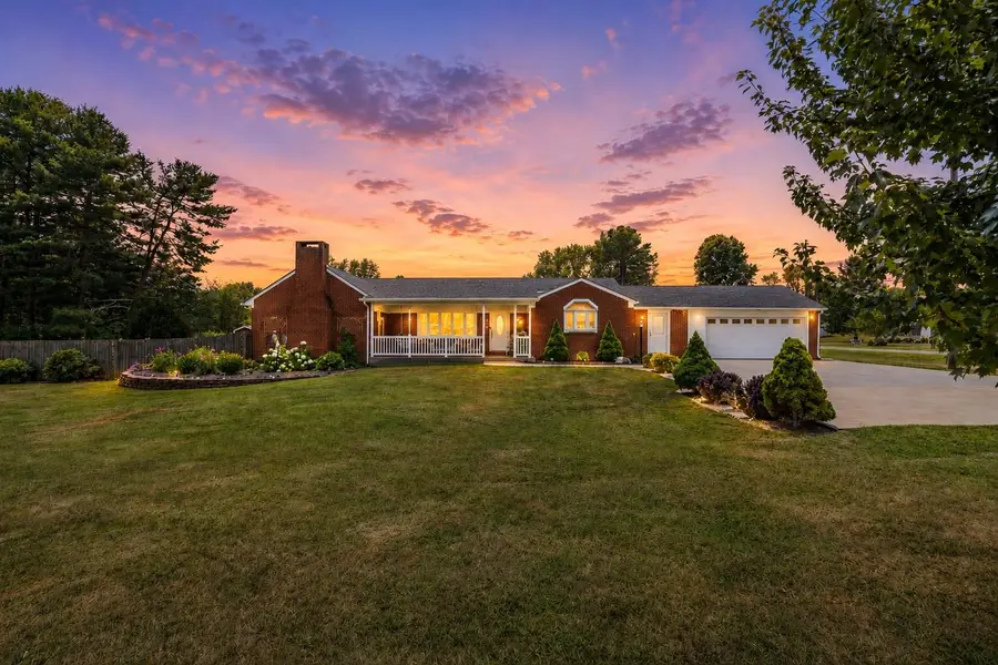 14 Featherstone Dr, Lyndhurst, VA 22952 - #2