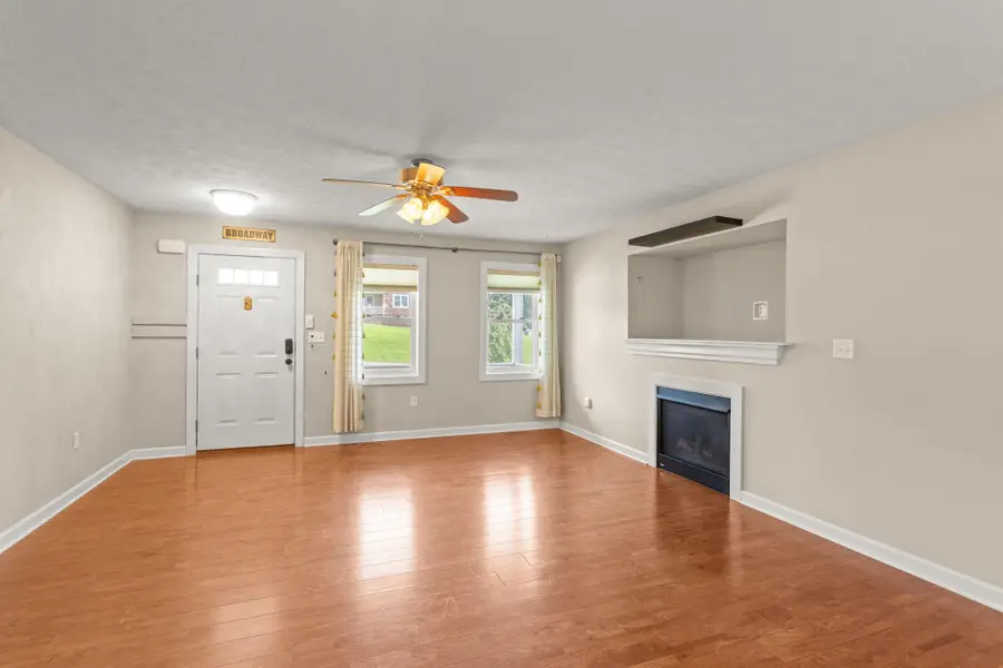 315 Rustic Ave, Broadway, VA 22815 - #3