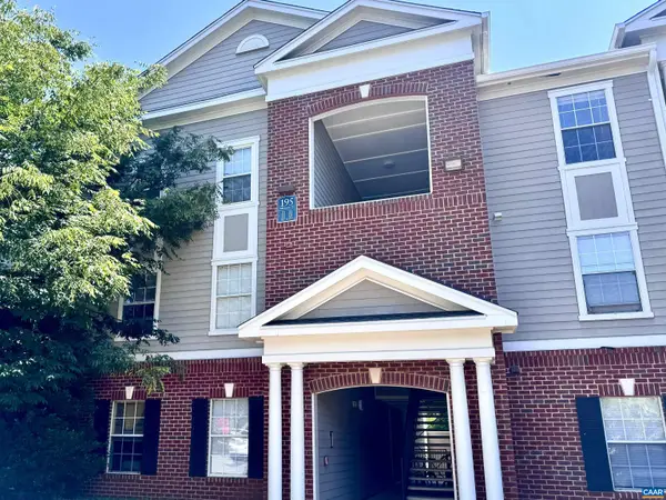 195 Yellowstone Dr, Charlottesville, VA 22903