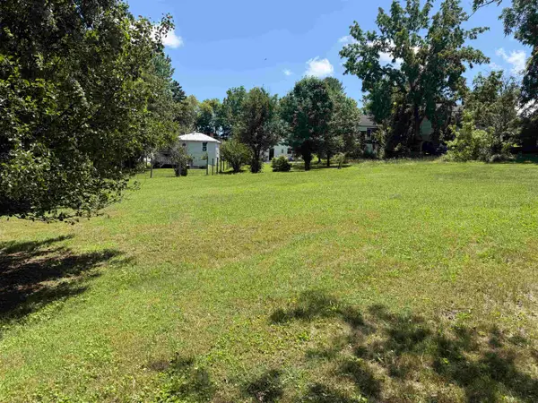623 D St, Staunton, VA 24401