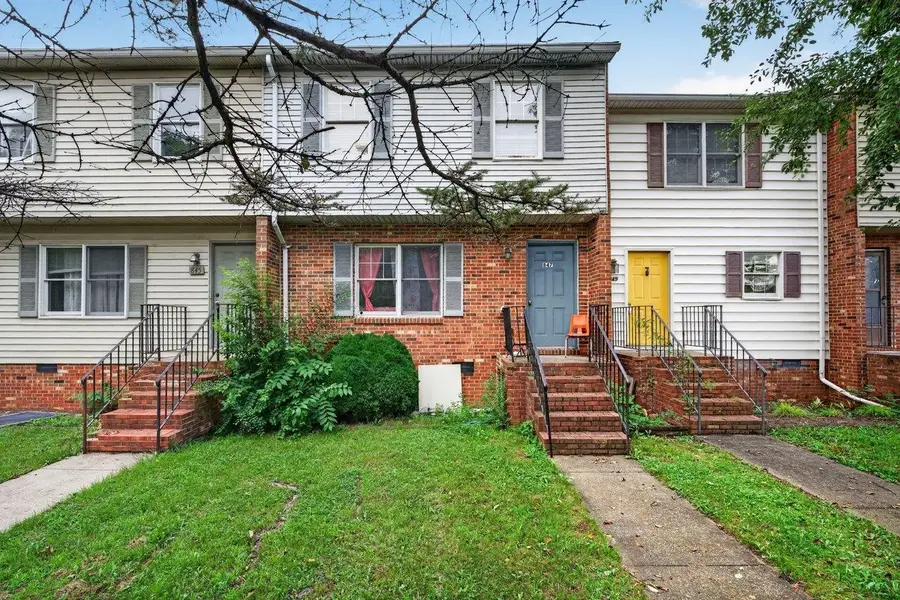 847 Vine St, Harrisonburg, VA 22802 - #2