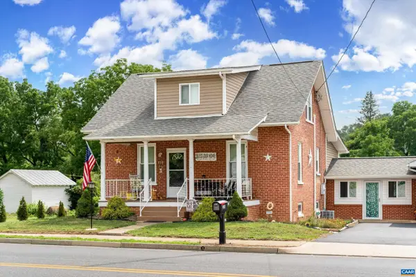 210 Draft Ave, Stuarts Draft, VA 24477