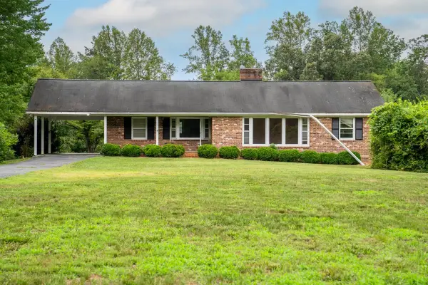 5423 Buffalo River Rd, Earlysville, VA 22936