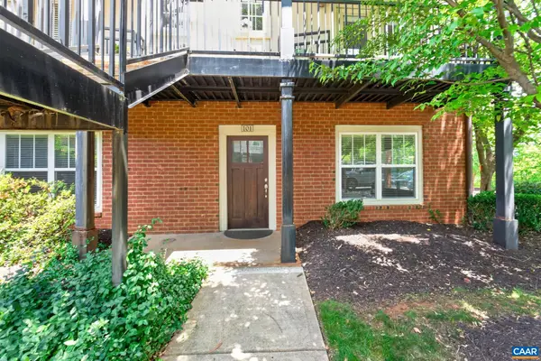 1915 Beechcrest Ct, Charlottesville, VA 22903