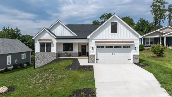 2524 Belvue Rd, Waynesboro, VA 22980