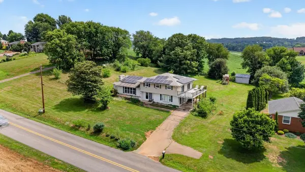 639 Silver Lake Rd, Dayton, VA 22821