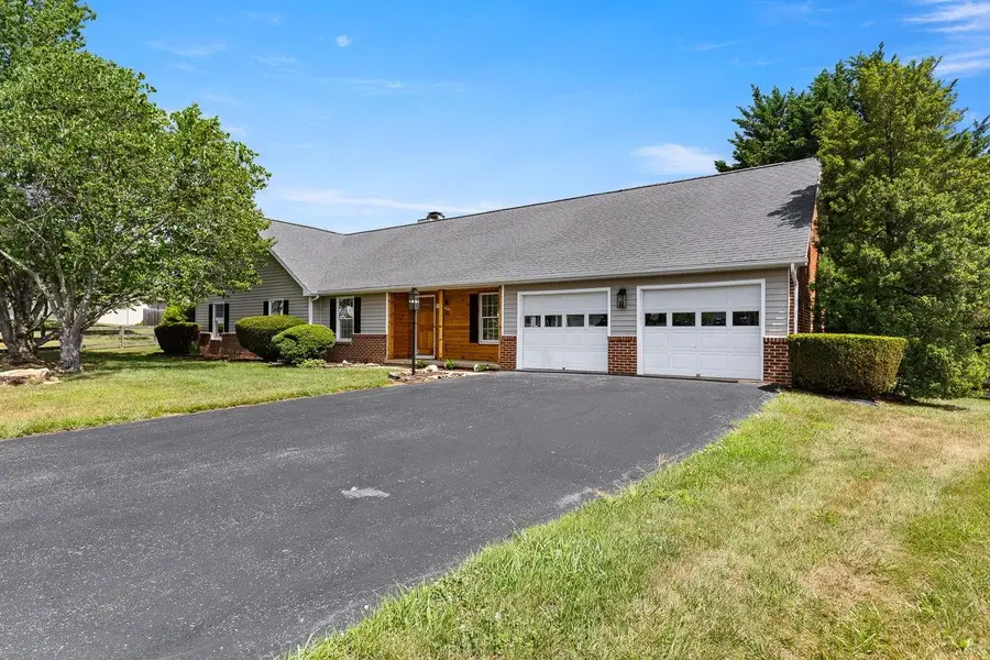 117 Yarmouth Rd, Stuarts Draft, VA 24477 - #3