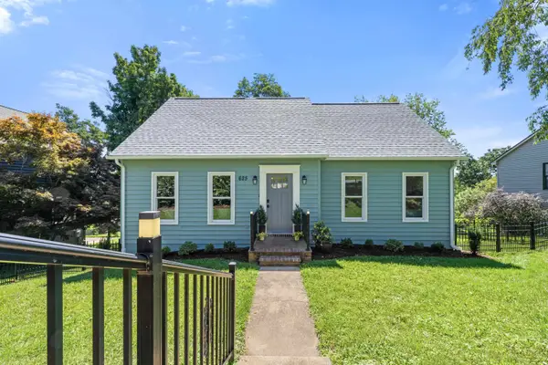 625 Essex Dr, Staunton, VA 24401