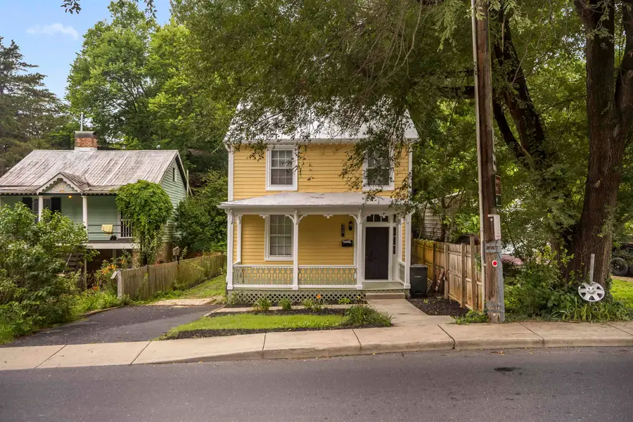 324 Green St, Staunton, VA 24401 - #3