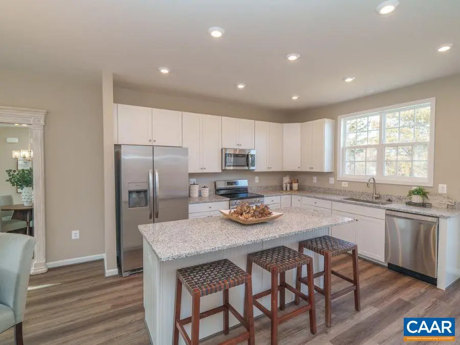 112 Oakshire Ct, Waynesboro, VA 22980 - #3