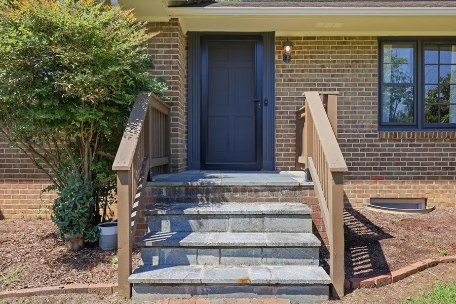 1060 Glenwood Blvd, Waynesboro, VA 22980 - #3