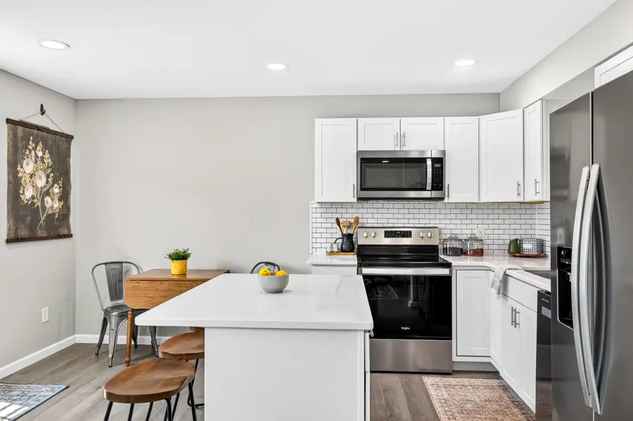 121 21st St, Grottoes, VA 24441 - #3