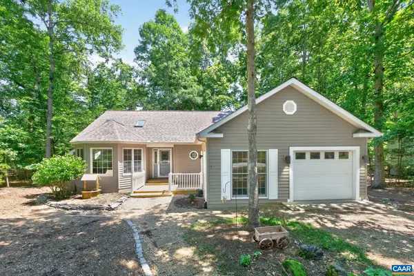 5 Briarwood Rd, Palmyra, VA 22963